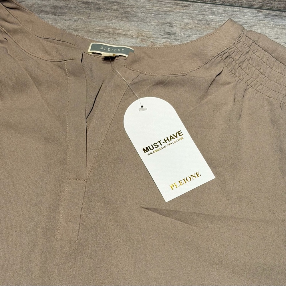 Pleione Beige Blouse